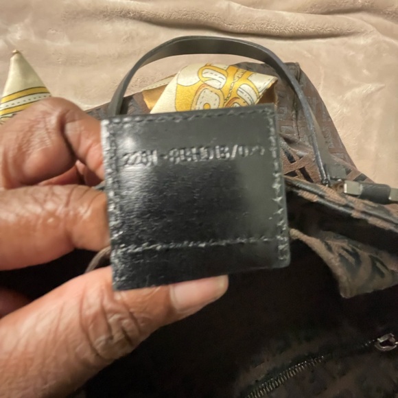 AUTHENTIC FENDI ZUCCA SMALL TOTE comes with an authentic dust bag. - Picture 6 of 8